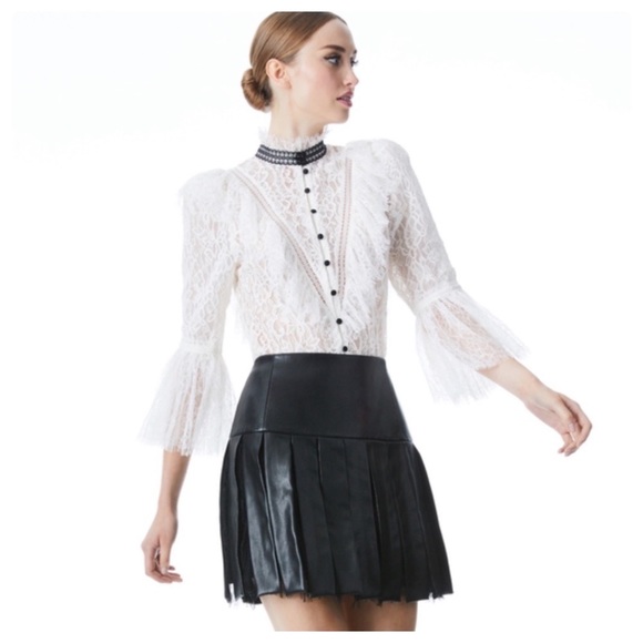 ALICE + OLIVIA Jessia Lace Button Front Blouse - Picture 7 of 13